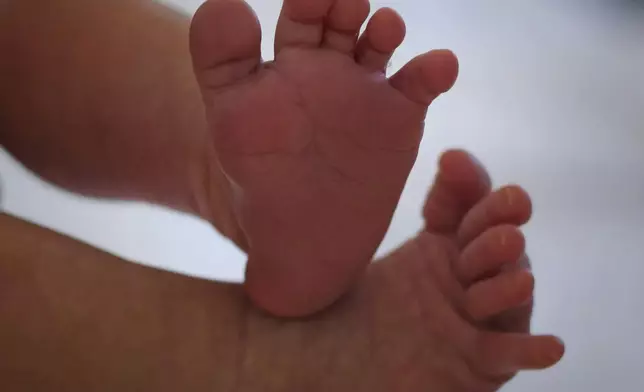 今日（30日），文詠珊在IG上報喜宣布榮升媽媽，並貼出新生BB腳仔相。