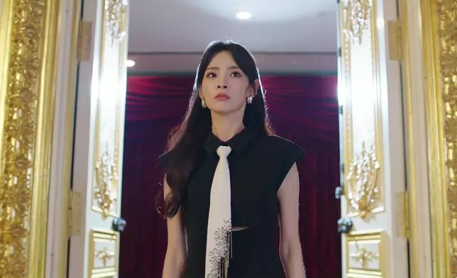 陳楨怡在《巨塔之后》中飾演王家四女啟心。