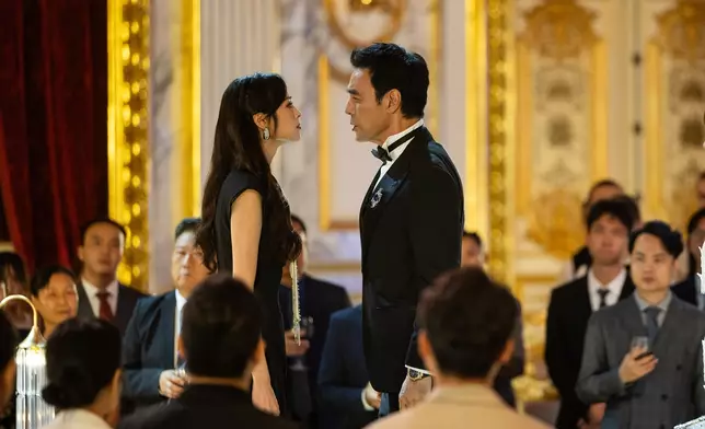 陳楨怡一衝入會場就不斷指罵鍾鎮濤。