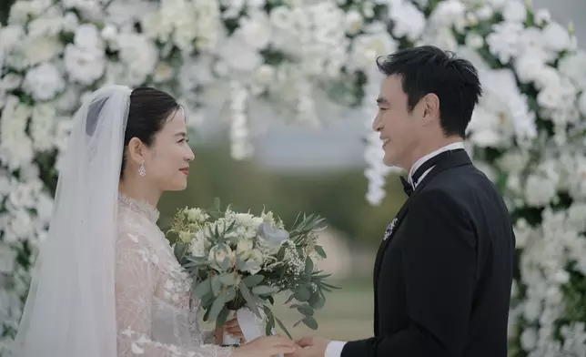 哥與宣萱真實年齡雖然相差17歲，但二人這次飾演夫妻不但零違和、並獲讚CP感十足兼配搭有新鮮感。