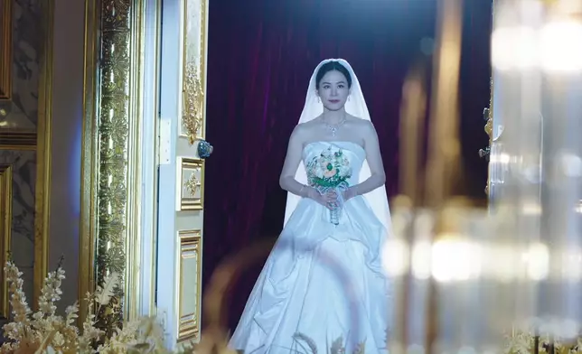 宣萱在第一集中換了Total 7個造型，可謂集專業、知性、華美、女強人於一身