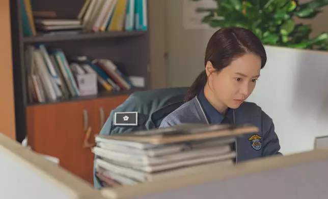 宋智孝在戲中飾演一位女獄警。 網上圖片