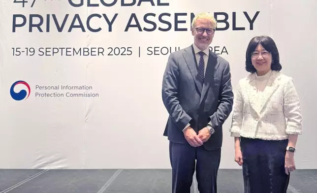 私隱專員鍾麗玲與加拿大私隱專員 Philippe DUFRESNE 進行雙邊會談