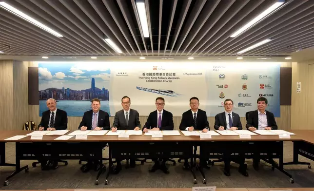 路政署與國內外鐵路專家及業界攜手　制訂及更新《香港鐵路標準》 政府新聞處圖片
