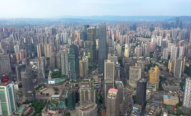 三人抽取重慶盲盒！