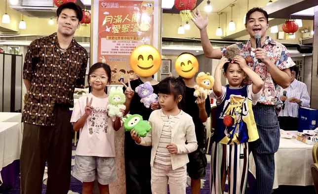 謝家俊、張光宇主持遊戲環節大送毛公仔。