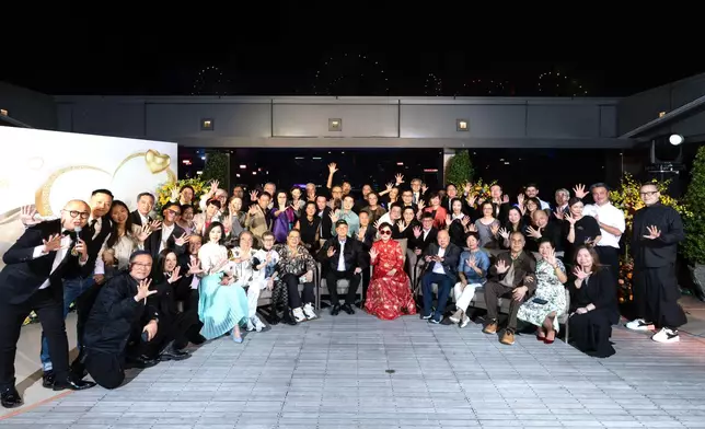 陳淑芬與丈夫陳柳泉日前設宴慶祝結婚50周年，邀請多位圈中好友同歡，場面熱鬧。