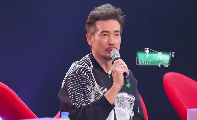 連視帝陳豪讚：知道咁多塊布，但係而你將佢轉成短裙我覺得係一個好好嘅設計，白色同埋粉紅色嘅出嚟嘅效果好好睇，我支持你㗎。