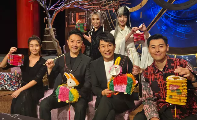 昨晚嘉賓請來陳定幫師傅講解「運氣學」。