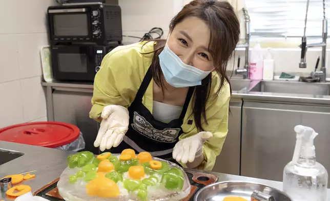 親製「冰月餅」。