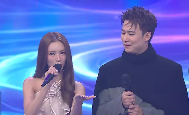 事後Elkie還大爆張津銘在綵排時因為害羞，連握手都顯得超緊張