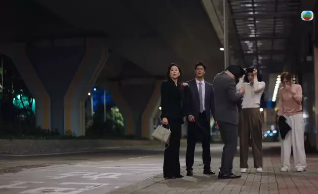 手術成功，「人質五人幫」可謂「執番條命」。