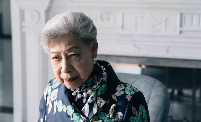 羅蘭姐啲劇照好有型。