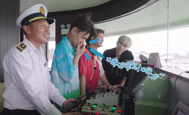 行仔扮機長廣播維肖維妙。