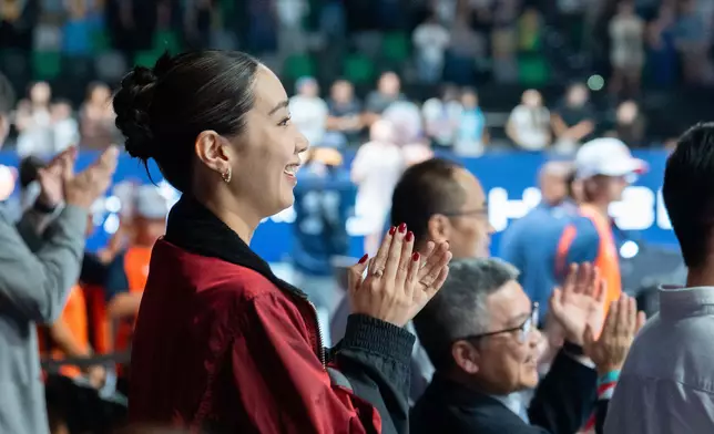 她的丈夫亦曾是代表香港出賽的網球運動員。