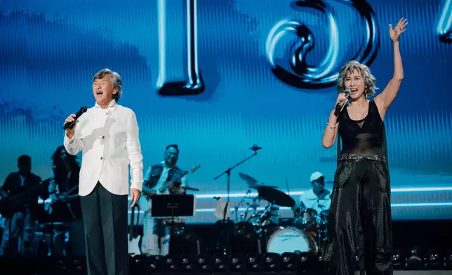 林子祥（阿Lam）及葉蒨文（Sally）一連五場演唱會香港站昨晚（13日）圓滿結束。