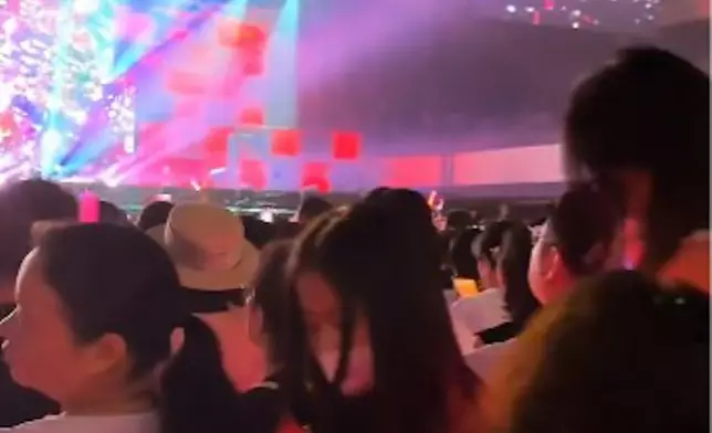 老婆囡囡激罕現身撐場。