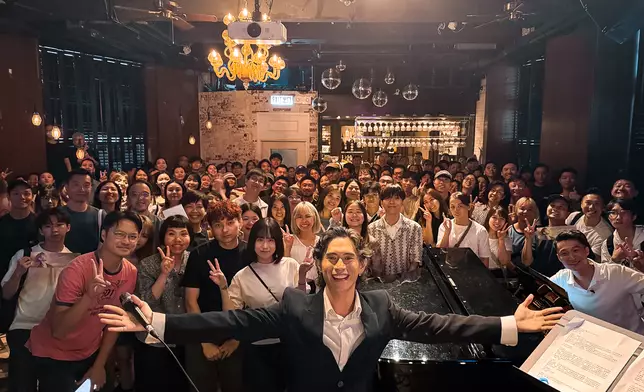 柏霖（PoLin）首次來港開唱騷。