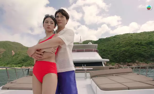 陳星妤同陳浚霆嘅超級親熱戲、尋晚終於播咗喇。