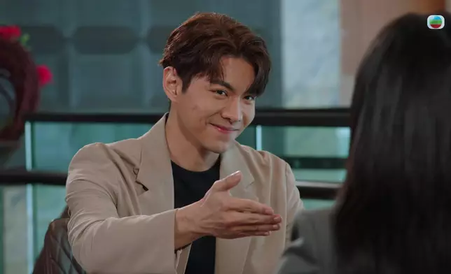 佢哋嘅表情係咪好有火花呢？