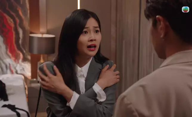 郭柏妍呢個表情好笑。