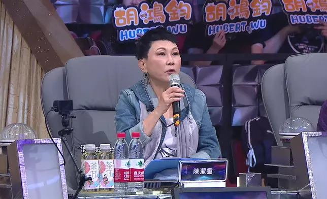 評審陳潔靈：「我係覺得我個耳仔突然fresh晒，開頭嘅高音唱得好，你用嘅梵音用得非常之好，我覺得你嘅聲音突破咗、你嘅心靈上突破咗，你夠膽呢樣嘢所有嘢已經做得非常之好。」