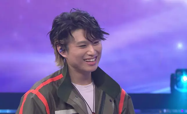 評審陳潔靈大讚：「一直我都好欣賞你嘅，我期待睇到你嘅演出，因為我覺得你跳舞好自如，唱嗰度冇問題，但係我對你要求就高啲。」