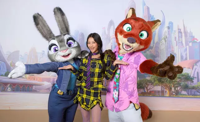 Marf聲演嘉西BB。