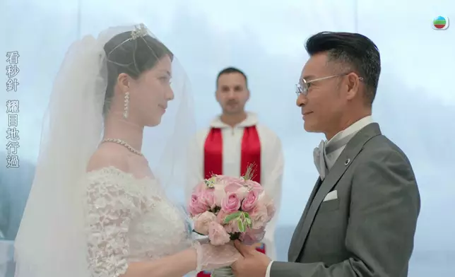 呢幕配埋隻歌、真係又溫馨又悅目。