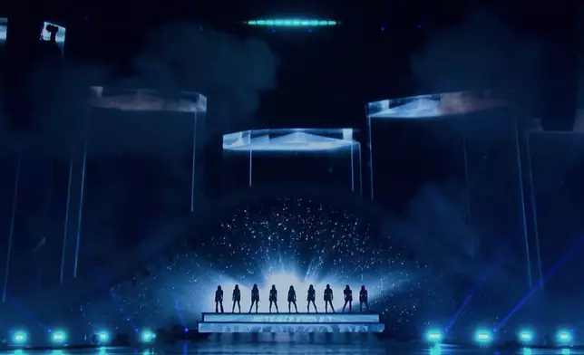 電影亦收錄TWICE進軍歐美和日本等海外市場的重要時刻。