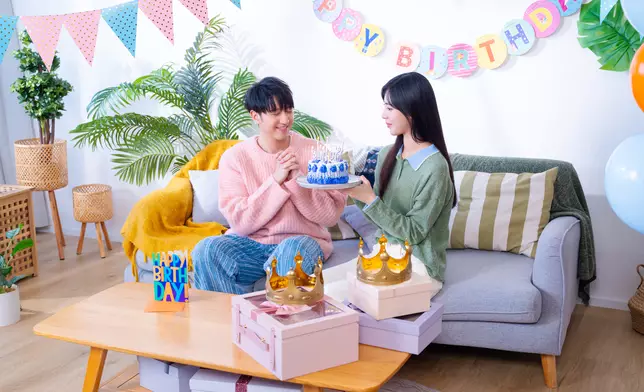 馮允謙（JayFung）新歌《See Through Ya》創意拍攝手法激發搞笑細胞。