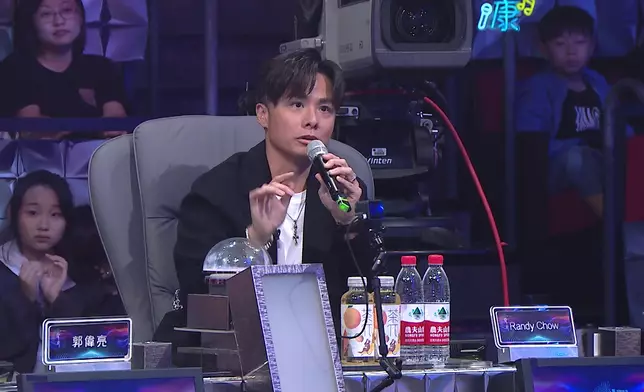 周錫漢（Randy）：「Emily其實好啱唱呢種慘情Cantopop。」