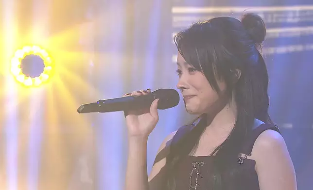 Ophelia演唱時不禁感動落淚！