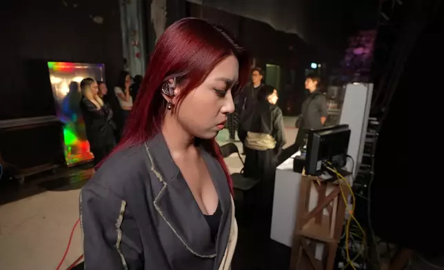 周智敏（Emily）深情演唱《我本人》。