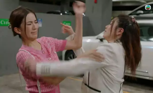 呢場係咪齋睇相都覺得好狠先？