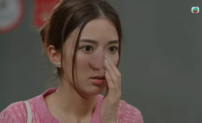 陳星妤被打歪鼻一幕引發熱討。