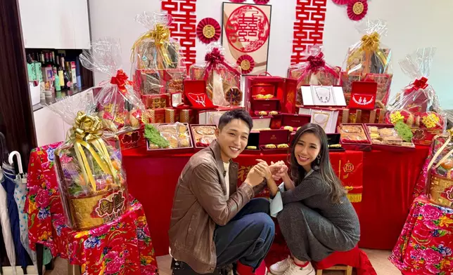 容天佑過大禮。