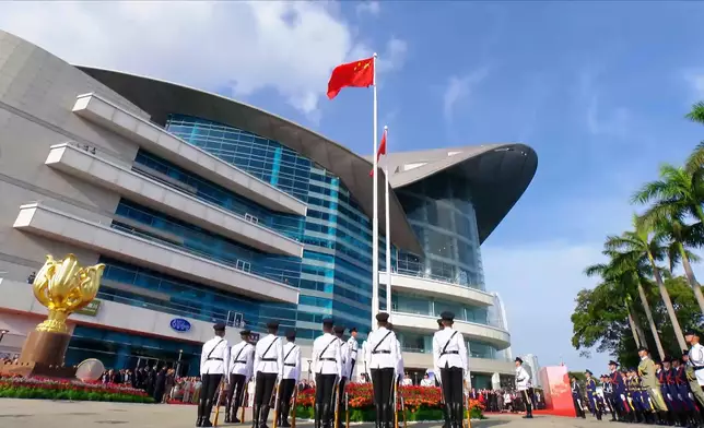 灣仔金紫荊廣場的升旗儀式。