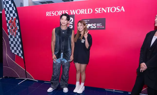 伊健特意向Rain逐一介紹Feanna和NWB成員。