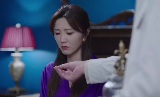 麗雪憶起和啟智的甜蜜過往。