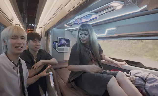 夜班巴士設備齊全，並提供Wi-Fi上網。