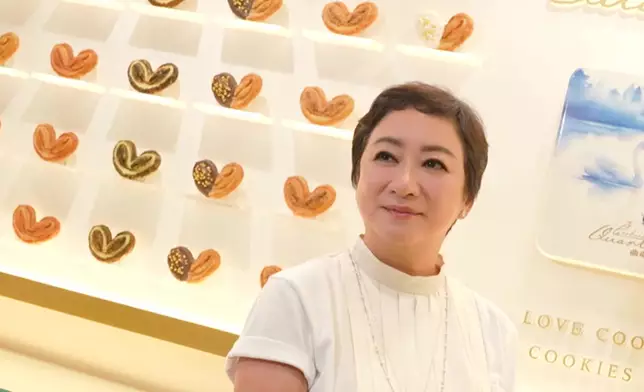 黎芷珊拜訪前港姐謝寧主理的曲奇四重奏。