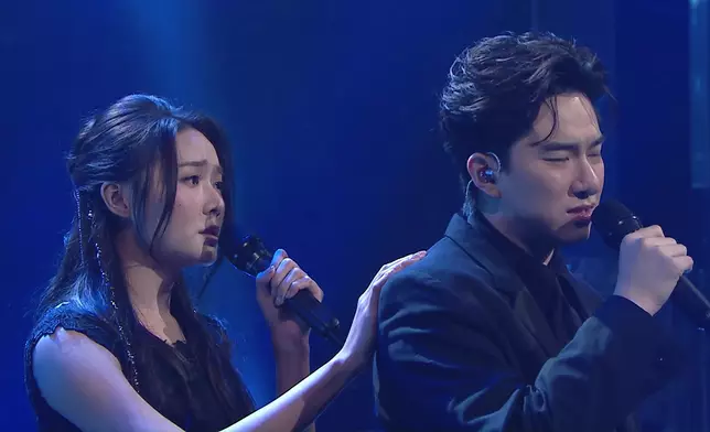 「顏值擔當」胡子貝孖「長腿女神」戴祖儀Joey深情演繹《下次愛你》。