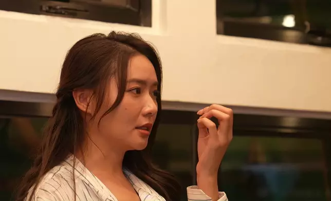 二人排練期間亦相當投入。