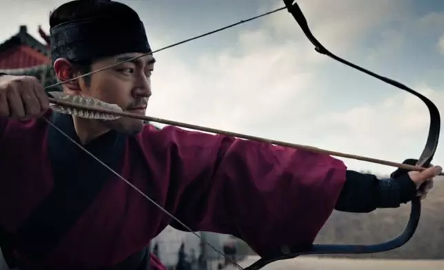 朴栖含以《濁流之爭》作為其退伍後的首部作品。Disney+提供圖片