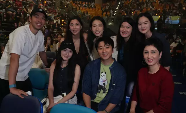 （下左起）雲浩影、T-Ma、張王幼倫、（上左起）張嘉慶、張詩賢、江旻憓、張詠賢