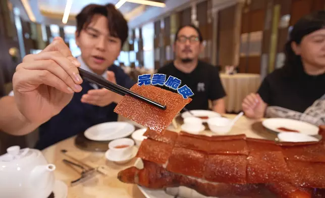 金主廚食過「翻尋味」的烤乳豬。