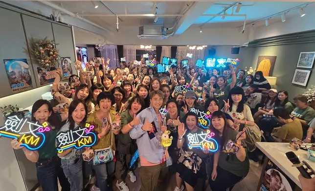 黃劍文日前和歌迷會提前舉辦迎中秋BBQ聚會。