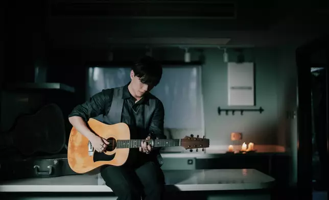 Dark推出全新單曲《實現情緒自由》。