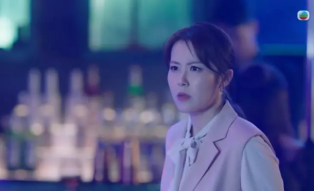 樂珈嘉得罪小混混，被窮追入巷內，好危險！